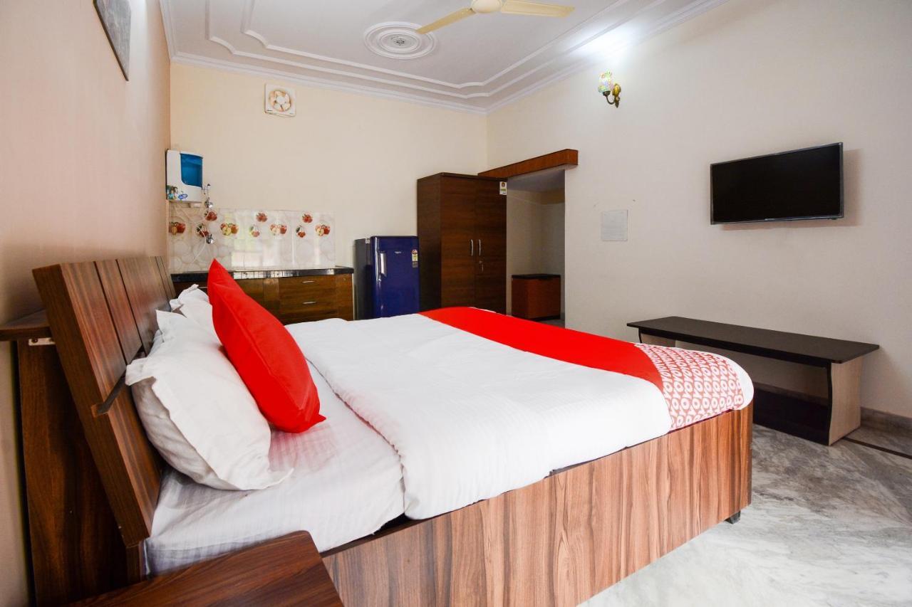 Oyo Pink Hotel Jaipur